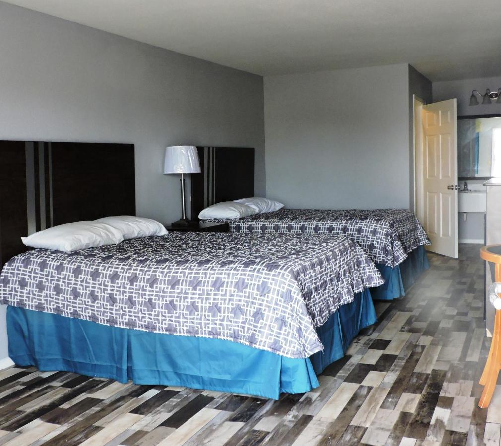 Riata Inn - Crystal City Extérieur photo